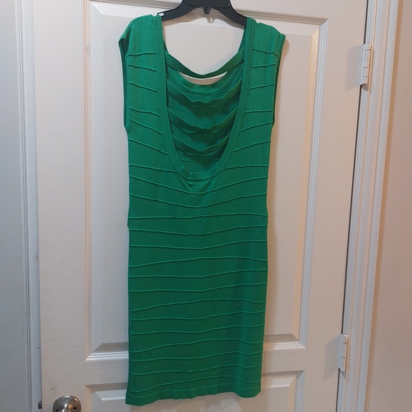 Xoxo Woman Green Dress with Gold Zipper. Extra Large - Picture 7 of 16